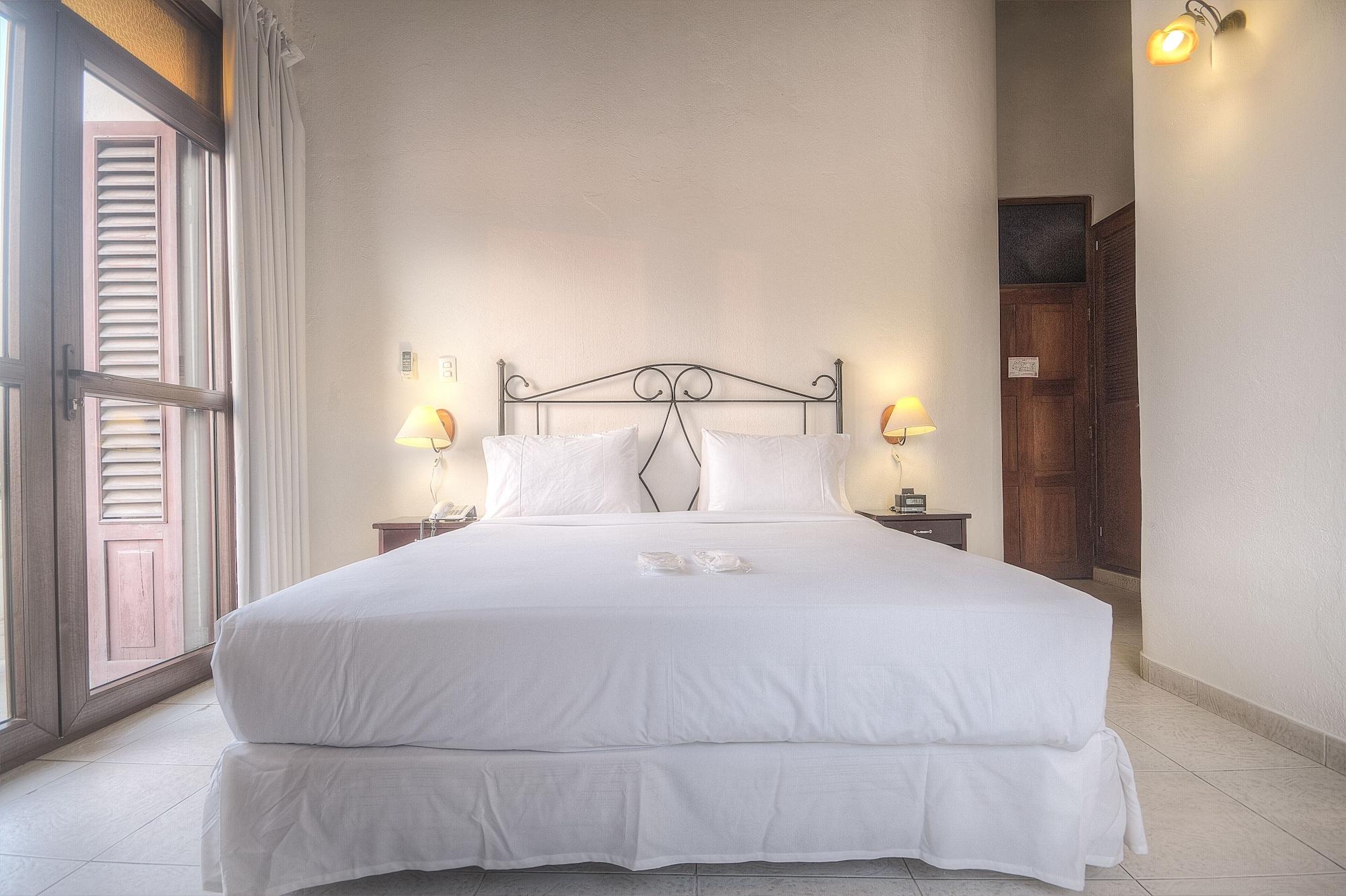 Monterrey Hotel 4*