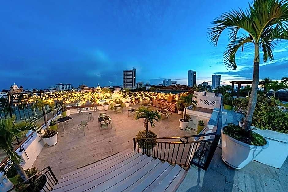 Monterrey Hotel 4*