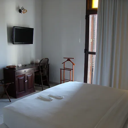 Monterrey Hotel 4*