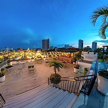 Monterrey Hotel 4*