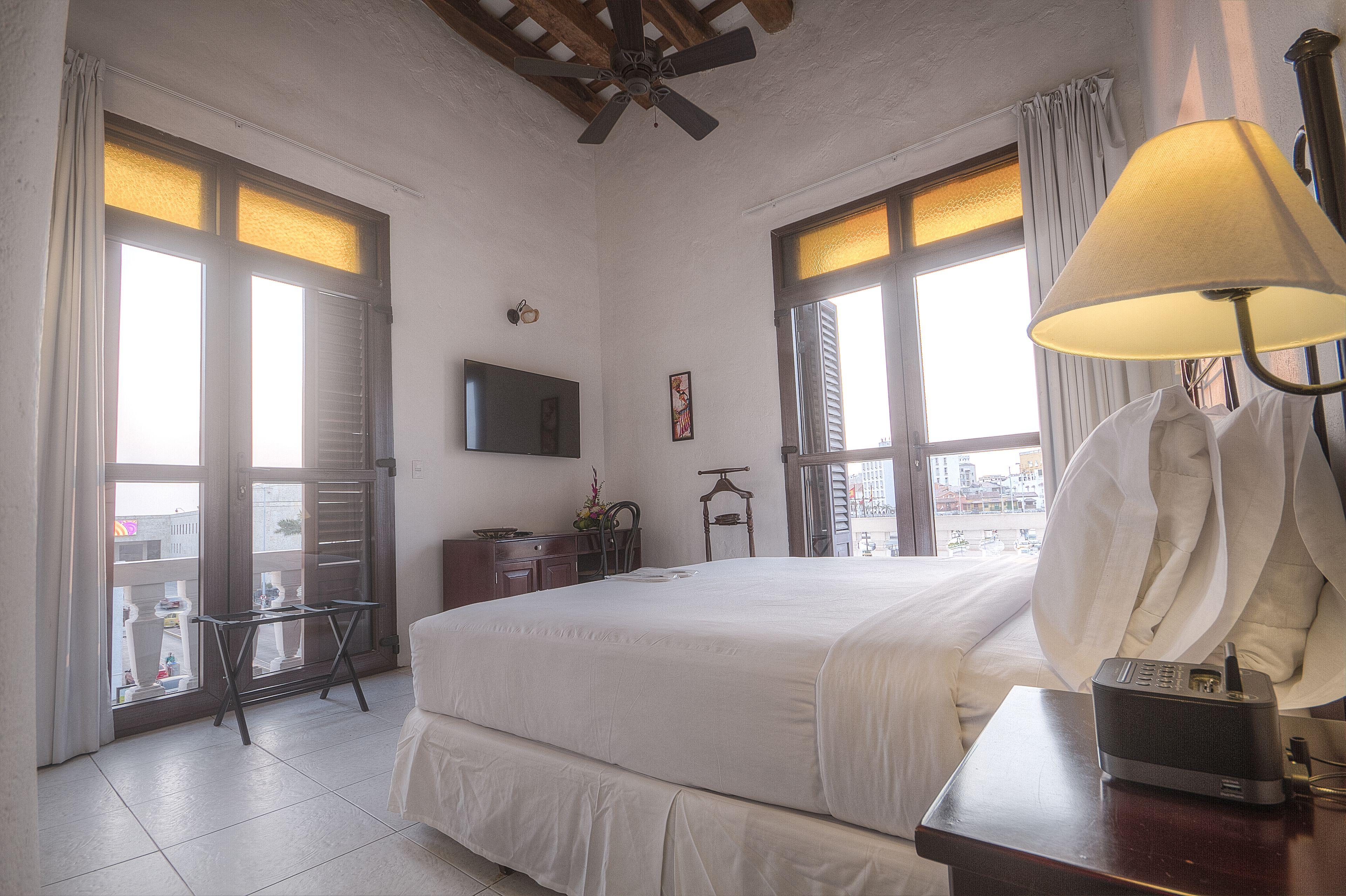 Monterrey Hotel 4*